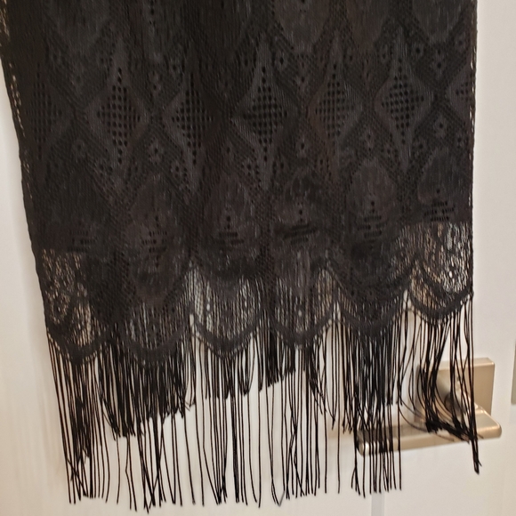 Black lace fringe elastic/strethy mini dress - Picture 2 of 7